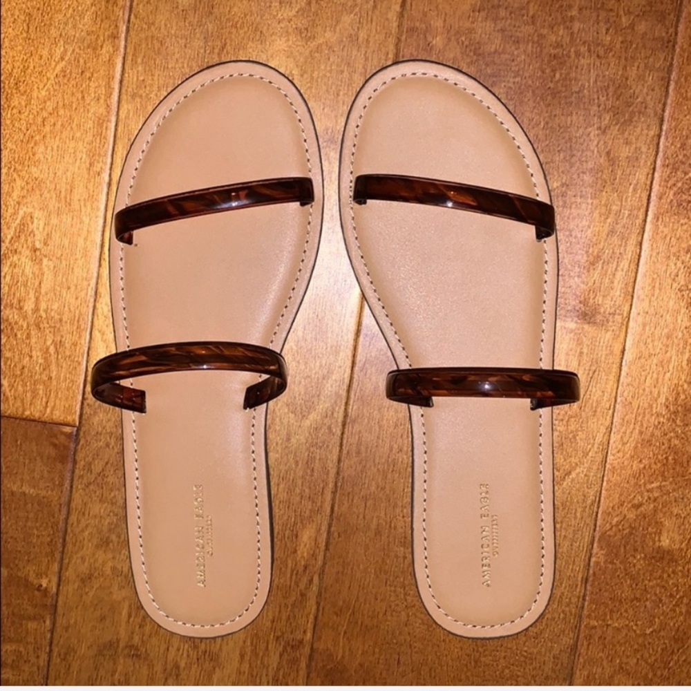 American Eagle strappy sandal